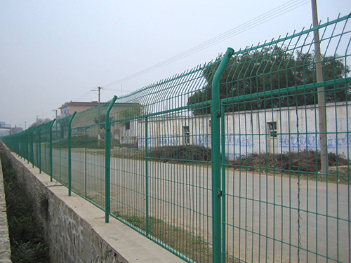 公路護欄網(wǎng)